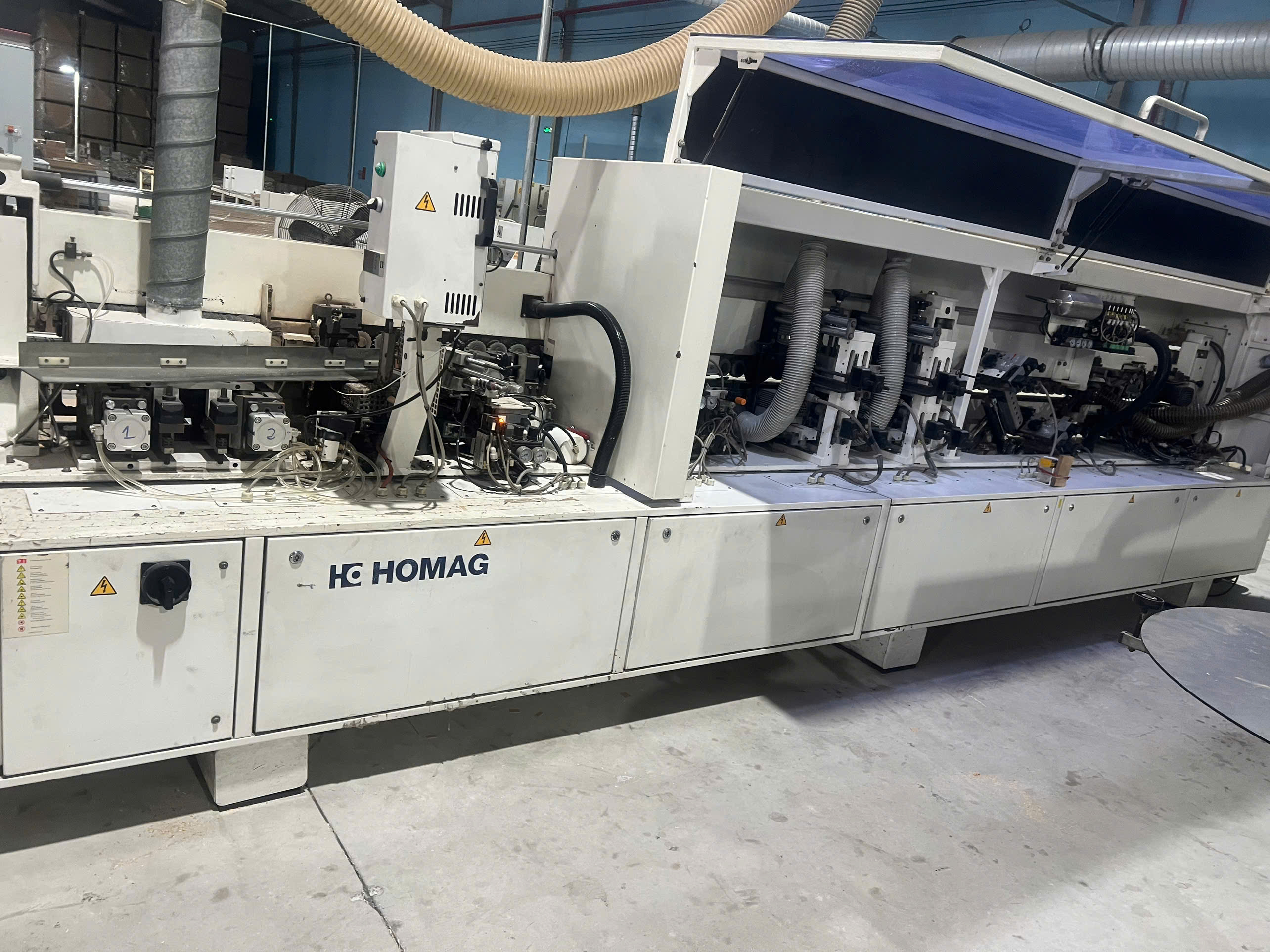 Edge banding machine 1